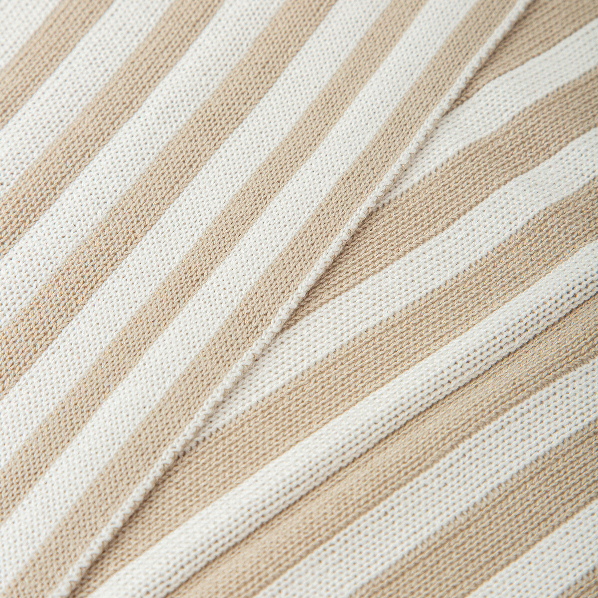 COPERTINA TRICOT IN BAMBU RIGHE
