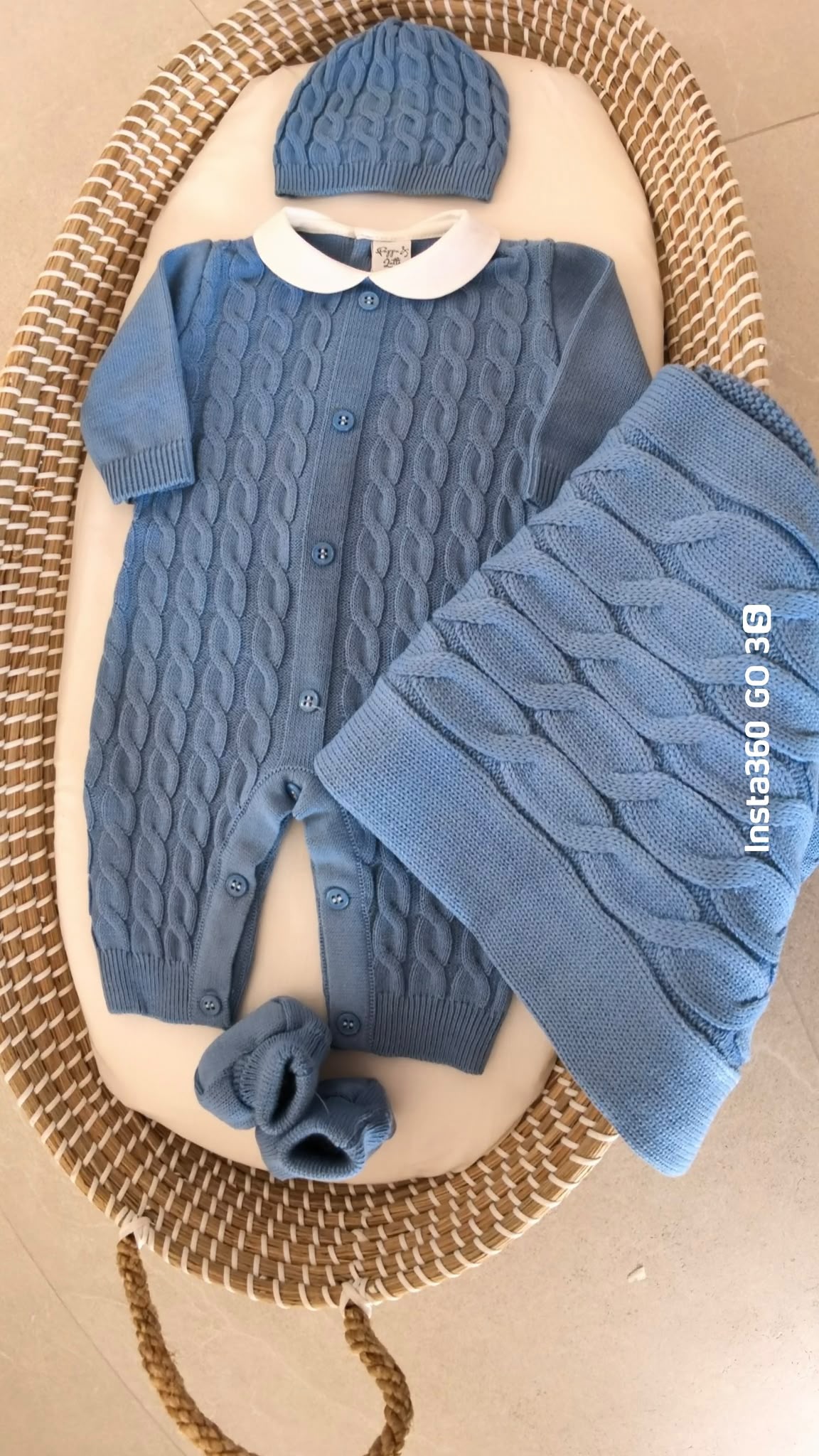 SET CORREDINO TUTINA MISTO LANA,COPERTA IN MISTO LANA,CAPPELLINO E SCARPETTE