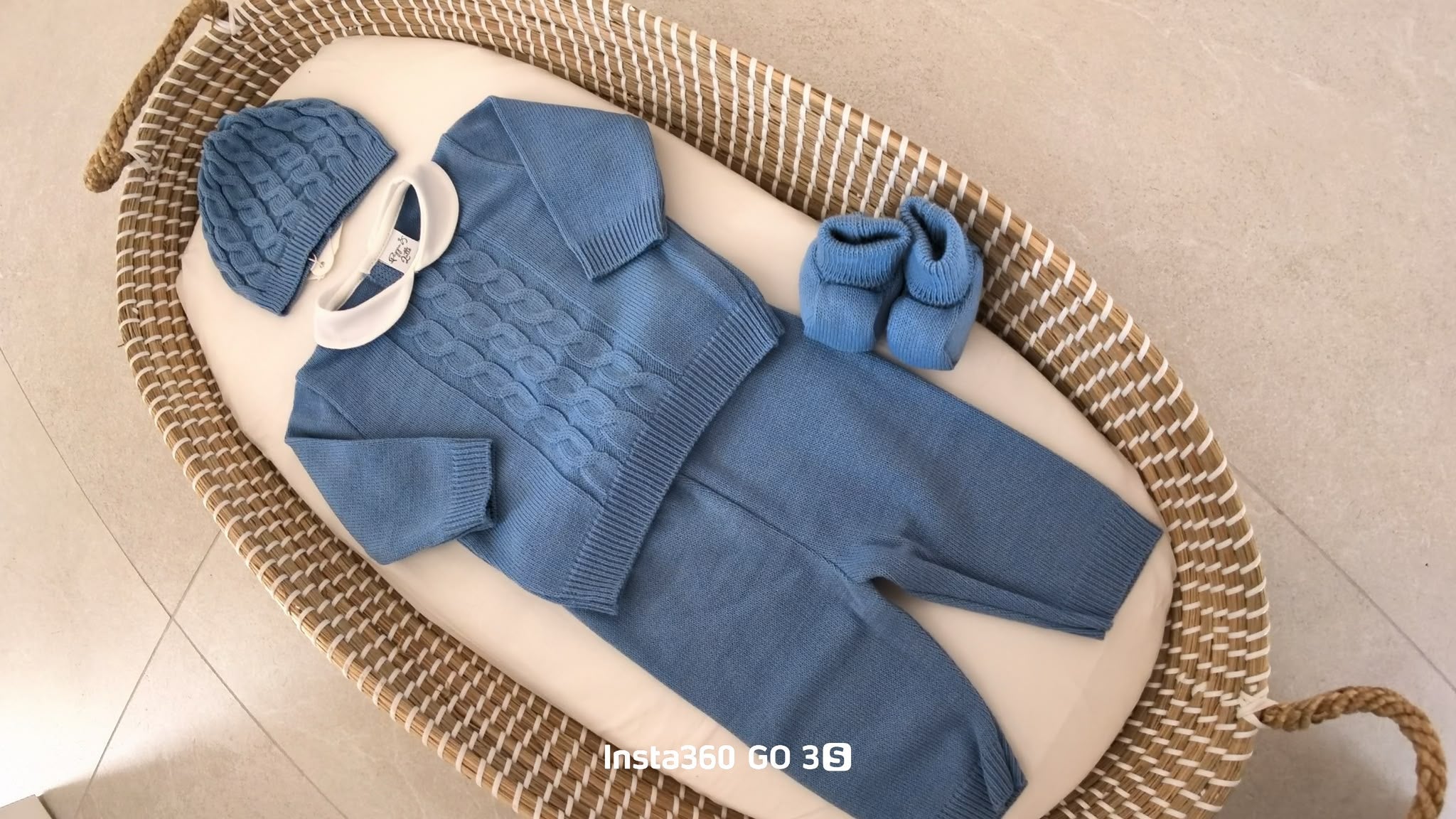 SET CORREDINO COMPLETINO MISTO LANA,COPERTA IN MISTO LANA,CAPPELLINO E SCARPETTE